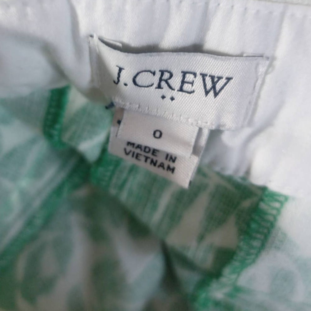 J. Crew Women Sz 0 Green White Leaf Tropical Print Shorts Preppy Boho Summer - Picture 7 of 8